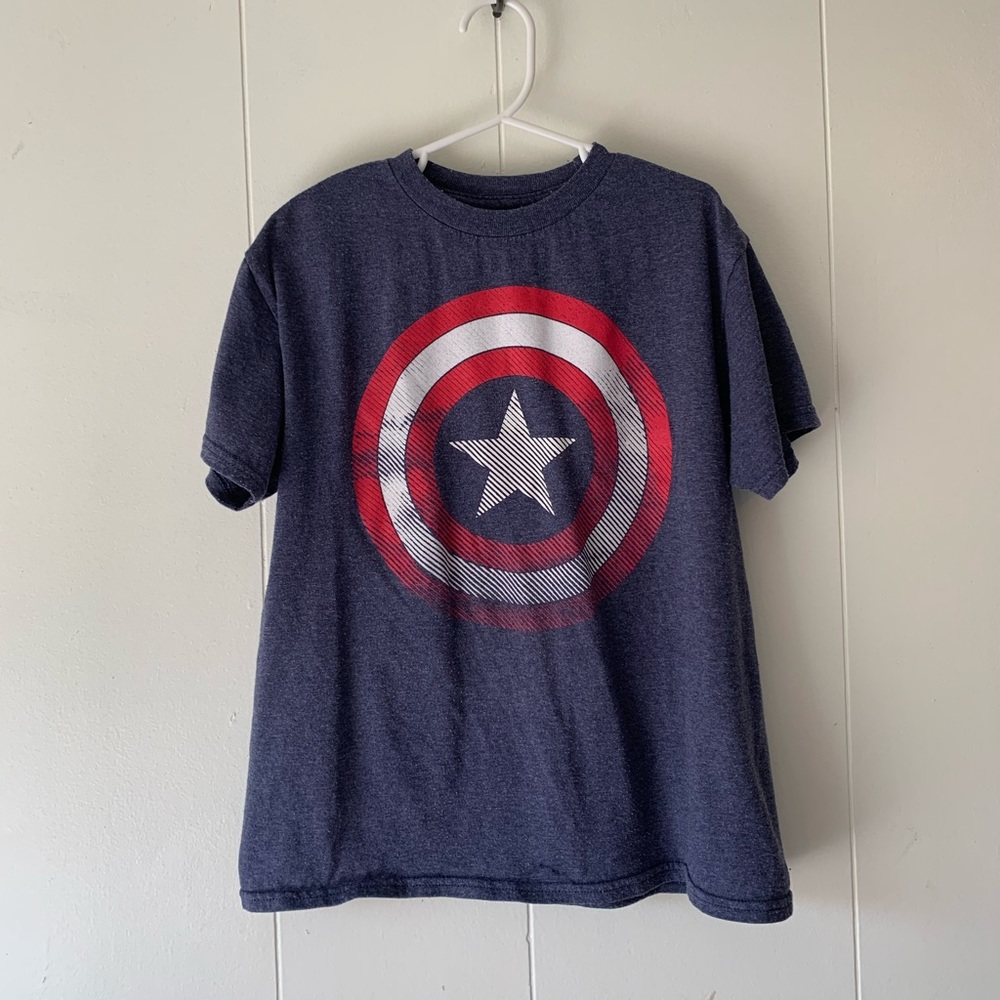 Captain America shirt size xs